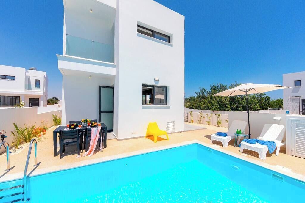 Photo of Outdoor in Kapparis