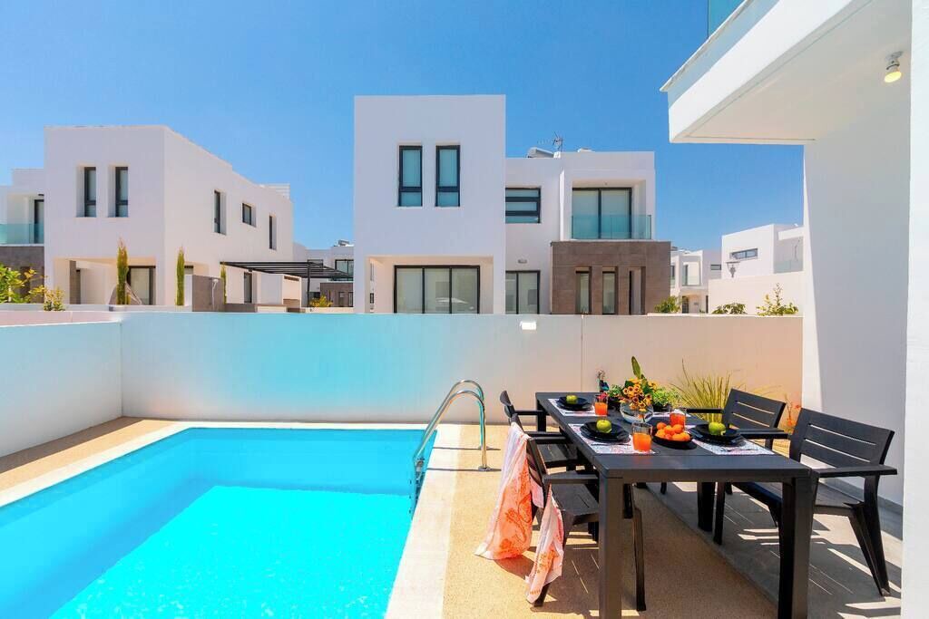 Photo of Outdoor in Kapparis