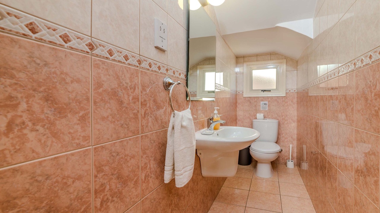 Photo of Bathroom in Pernera
