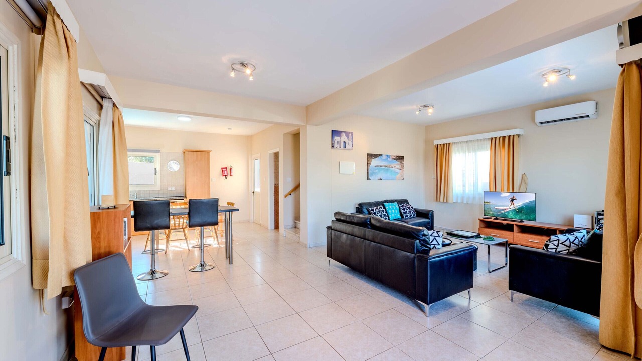 Photo of Livingroom in Pernera