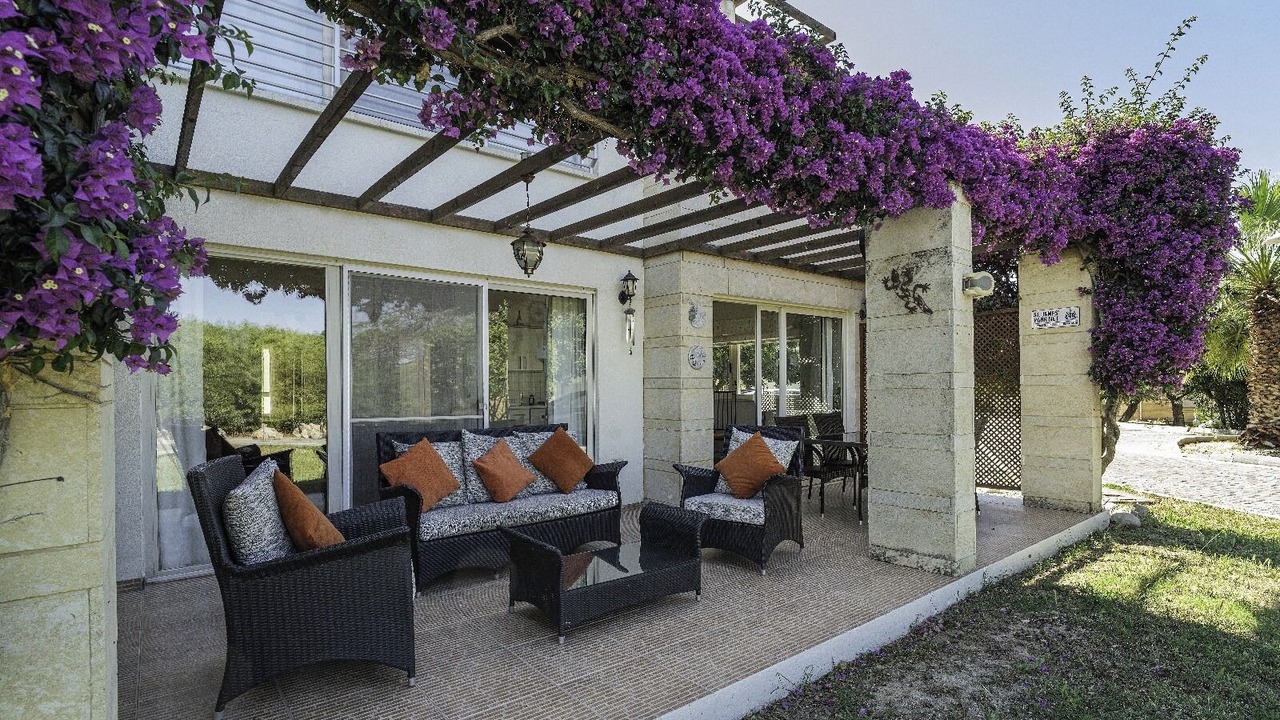 Photo of Patio Balcony in Esentepe