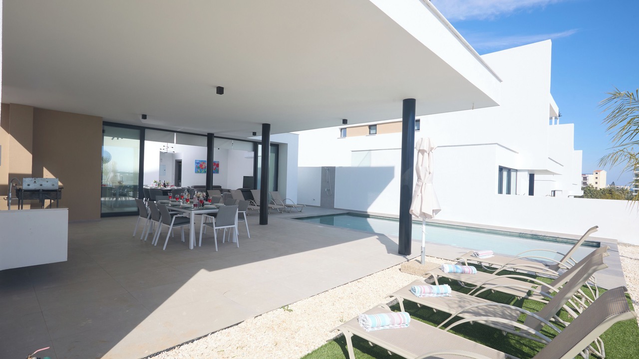 Photo of Outdoor in Pernera