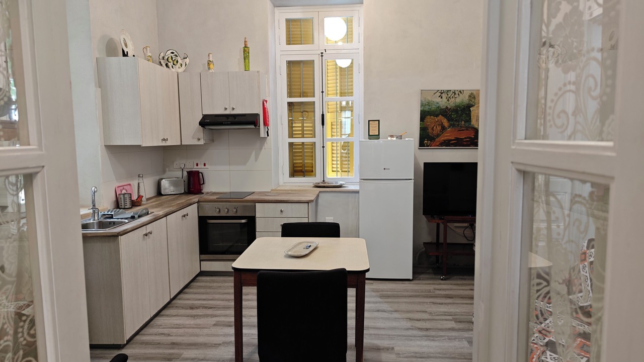 Photo of Bedroom in Larnaca City Centre