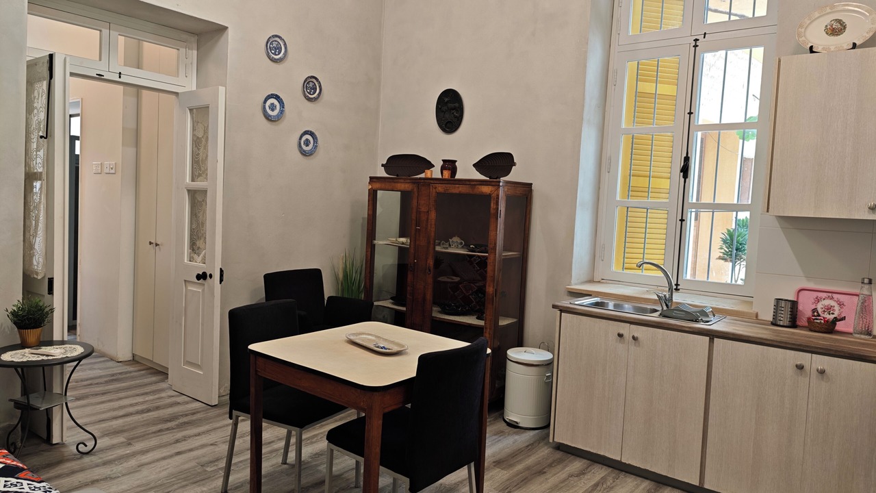 Photo of Livingroom in Larnaca City Centre