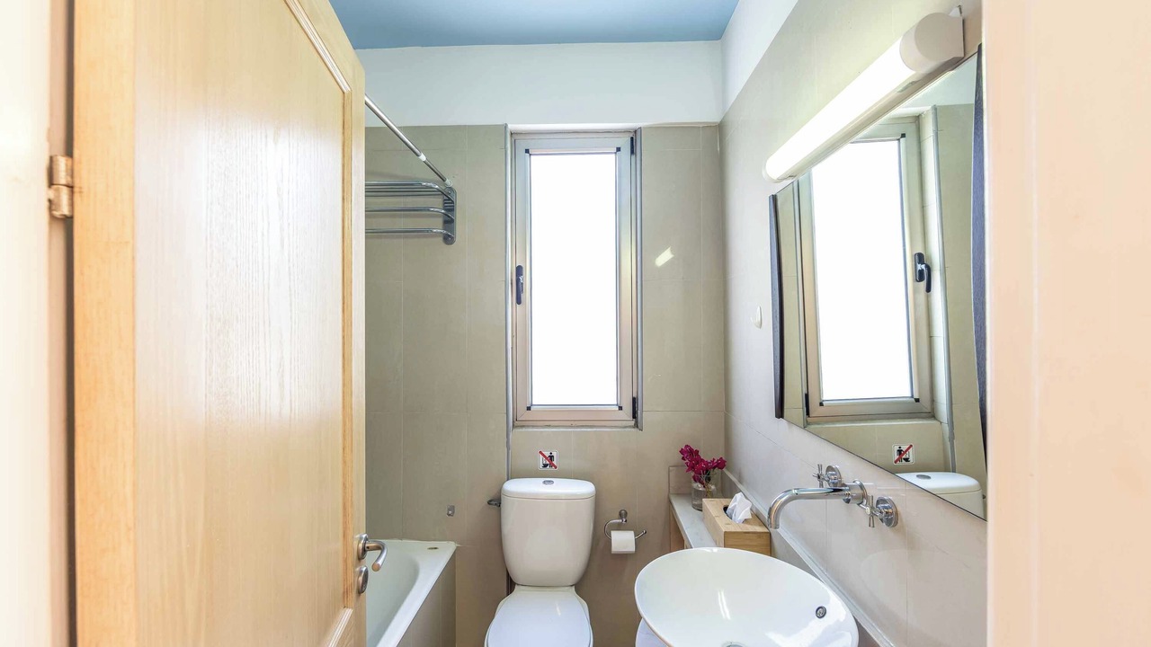 Photo of Bathroom in Giolou