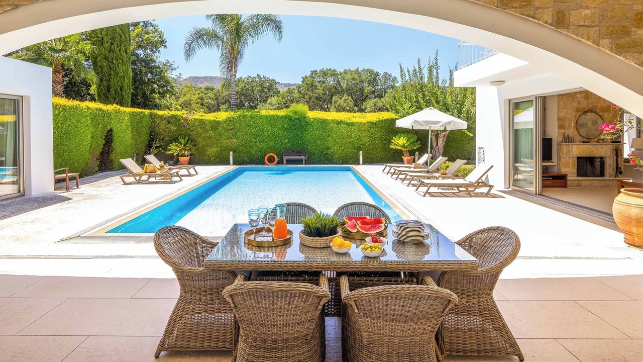 Photo of Outdoor in Giolou