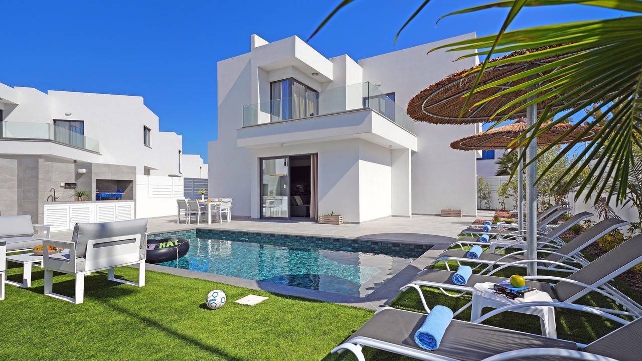 Photo of Outdoor in Pernera
