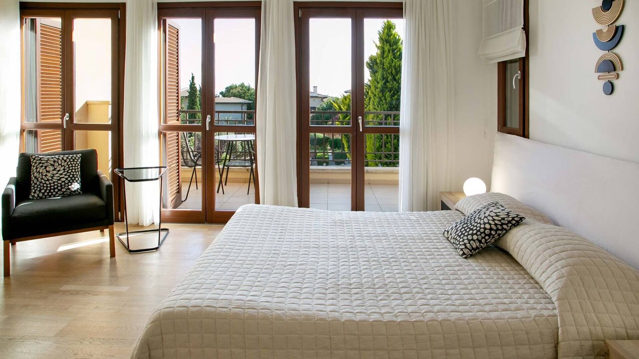 Photo of Bedroom in Aphrodite Hills