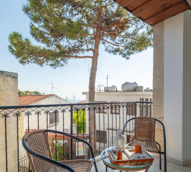 Photo of Patio Balcony in Arsos