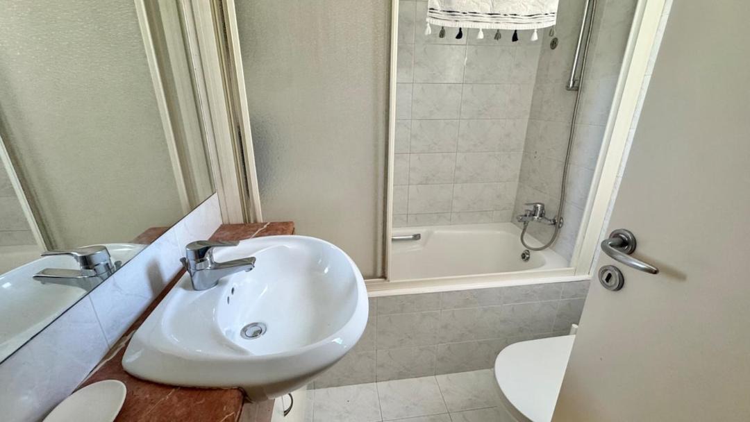 Photo of Bathroom in Neapolis