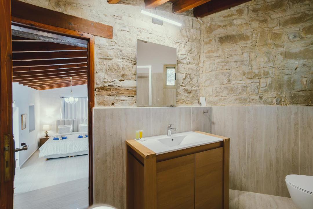 Photo of Bathroom in Psematismenos