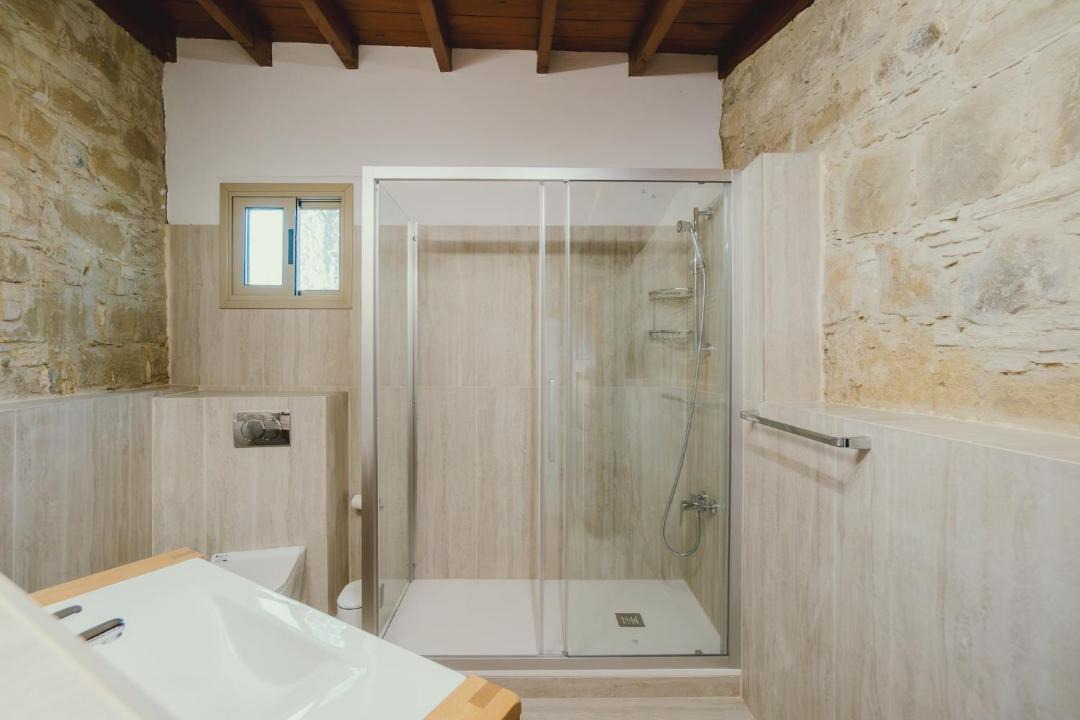 Photo of Bathroom in Psematismenos