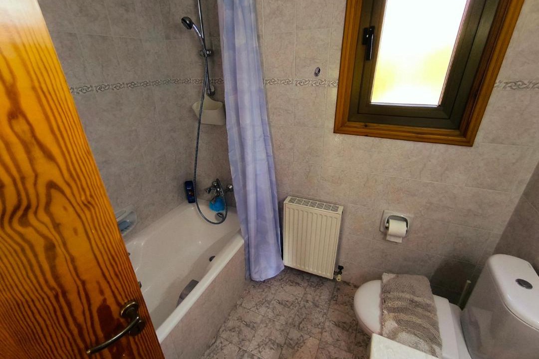 Photo of Bathroom in Miliou