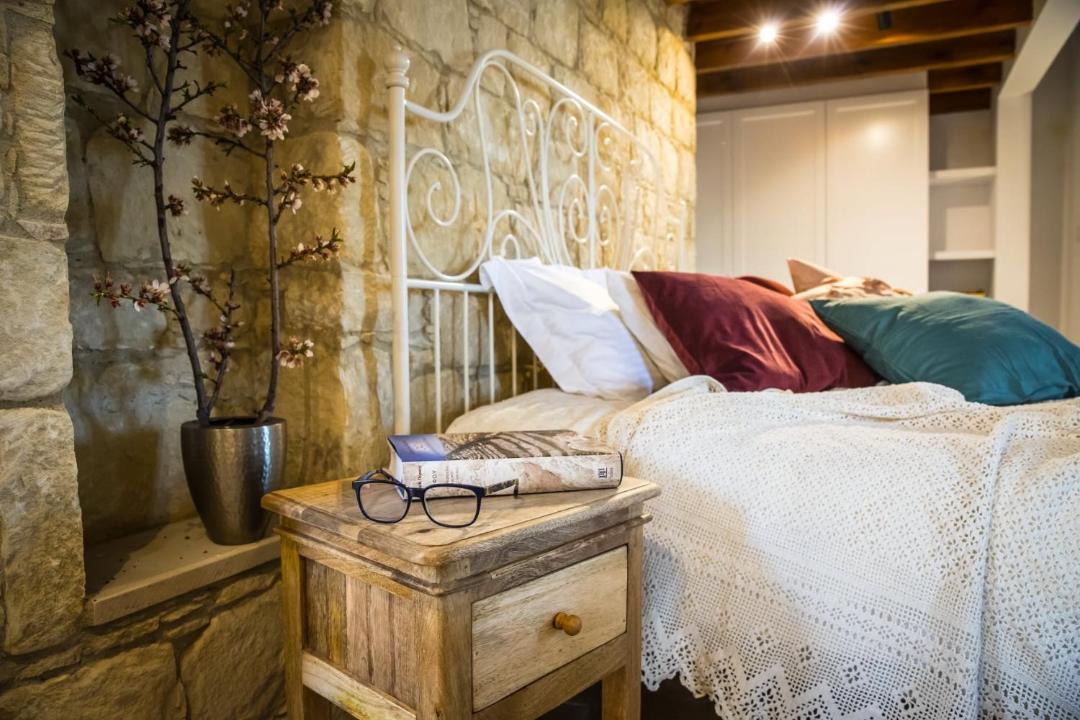 Photo of Bedroom in Lofou