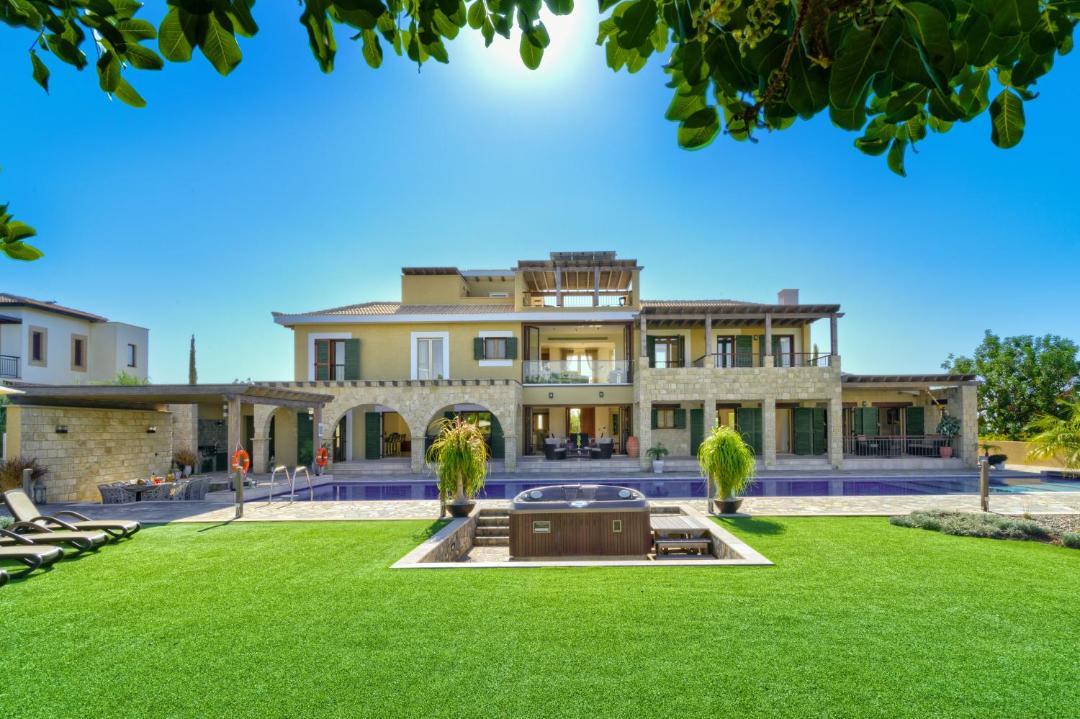 Photo of Others in Aphrodite Hills
