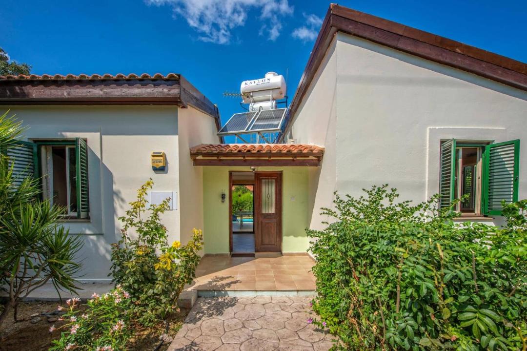Photo of Others in Polis