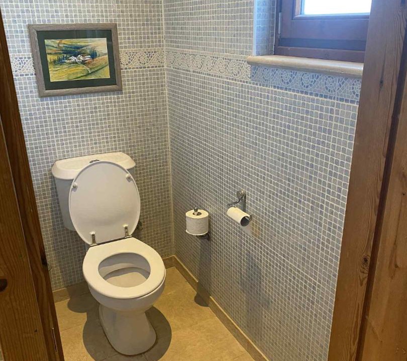 Photo of Bathroom in Anogyra