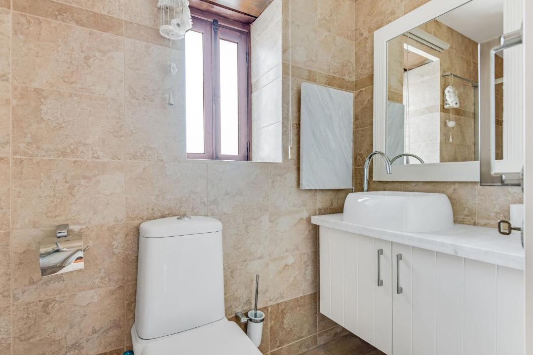 Photo of Bathroom in Arsos