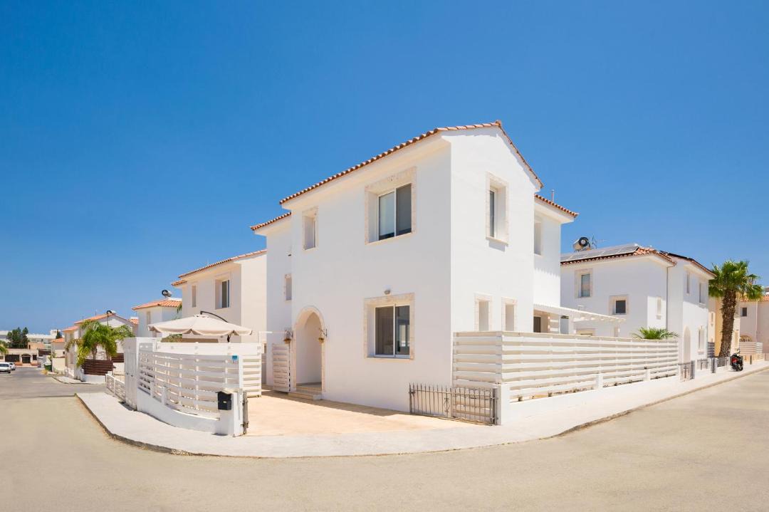 Photo of Buildings in Pernera