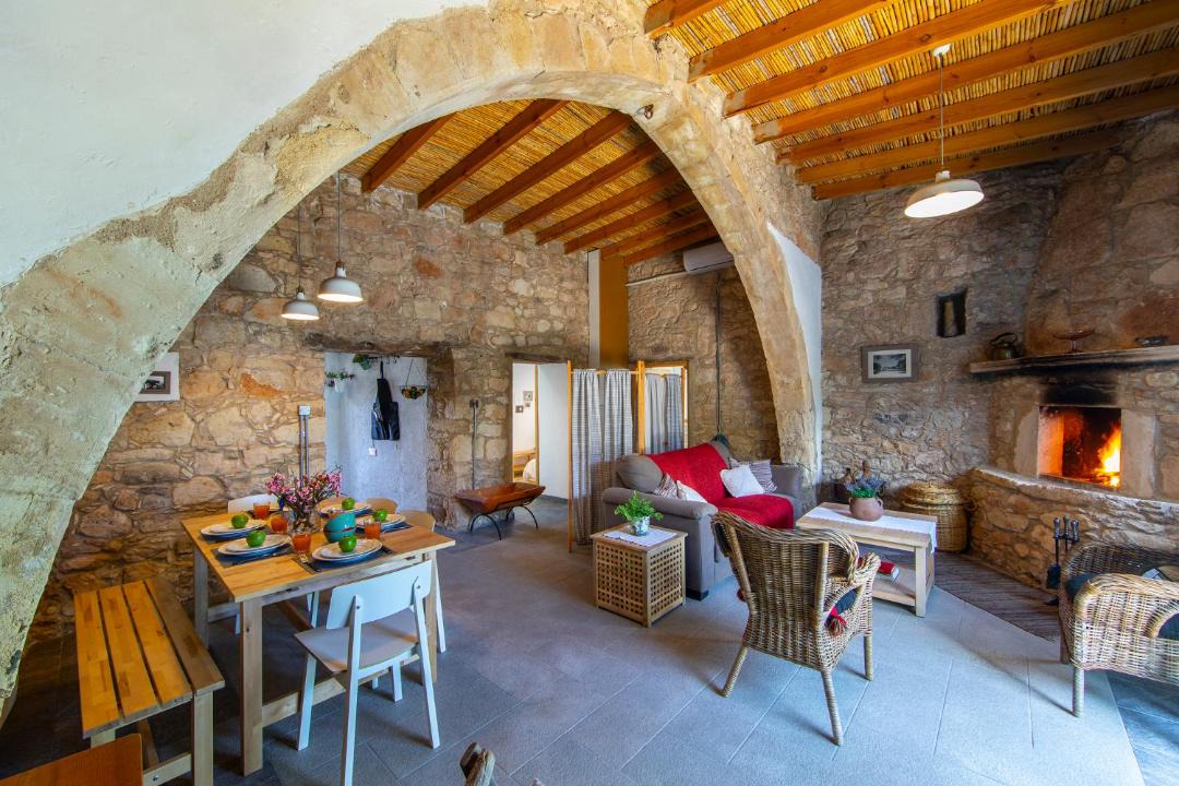 Photo of Others in Pano Arodhes