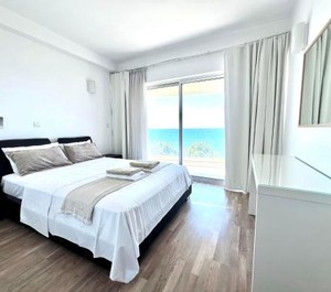 Eden Beach 