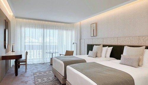 Comfort Room, 2 Twin Beds, Balcony