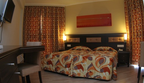 Superior Double Room, City View