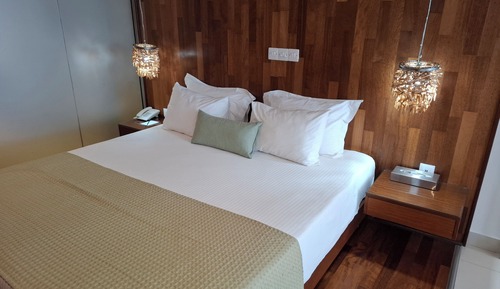 Junior Suite with outdoor Hot Tub