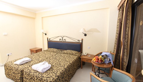 Standard Double Room, Balcony, Pool View