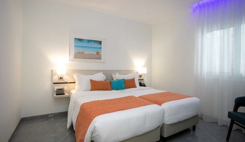 Suite, 1 King Bed, Non Smoking (Living Room;with Sofabed)