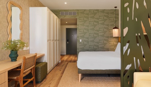 Swim-Up Junior Suite Pool View