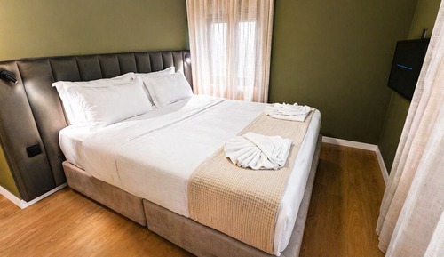 Suite, Non Smoking, Private Bathroom