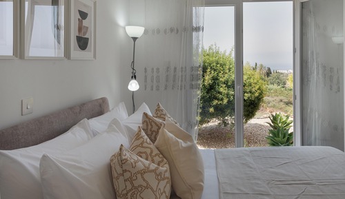 House, Sea View