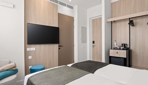 Classic Room, 2 Twin Zip Beds, Accessible