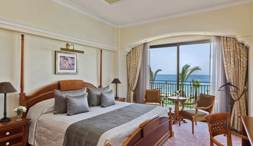 Suite (Queen Verenikis)