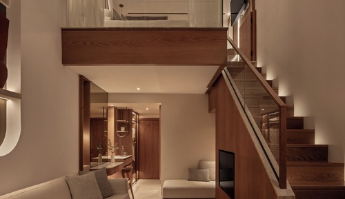 Duplex Suite on Royal Garden