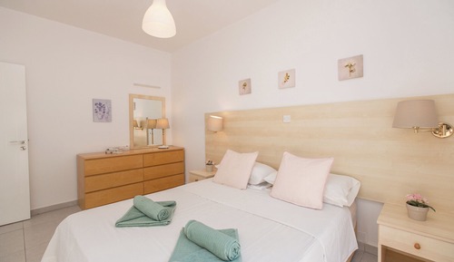Apartment, 2 Bedrooms (8821)