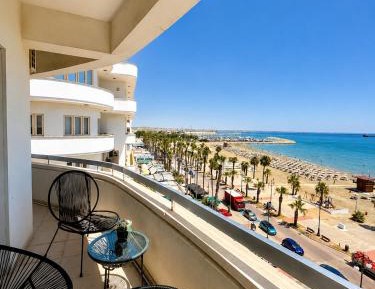 Apartment with Sea View