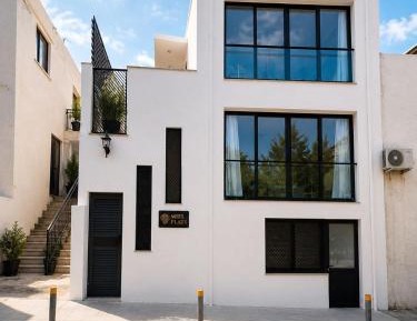 One-Bedroom Apartment with Balcony