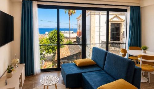 One-Bedroom Apartment with Sea View