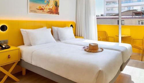 Superior Room with One Double Bed or Twin Beds