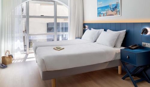 Superior Double Room with Balcony and View