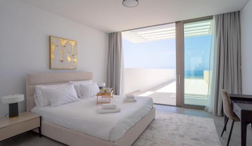 Villa with Sea View