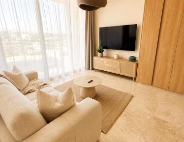Studio Apartment with Balcony