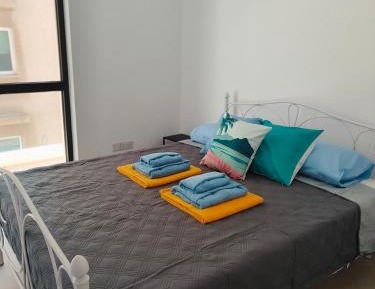 Two-Bedroom Apartment with Balcony and Sea View