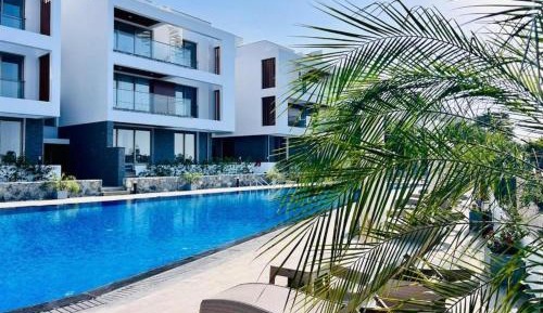 Two-Bedroom Deluxe Apartment with Ocean View