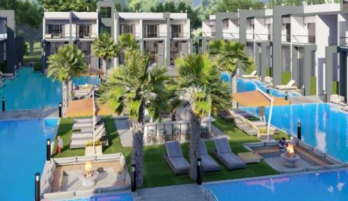 One-Bedroom Apartment with Pool View