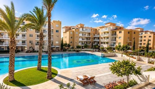 Two-Bedroom Apartment with Balcony and Sea View
