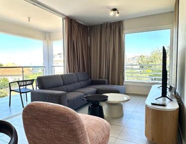 Two-Bedroom Apartment with Bay View