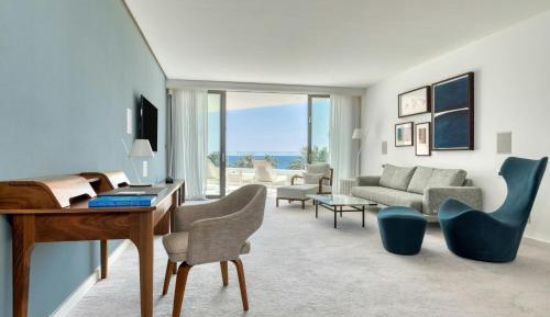 Panoramic, 1 Bedroom Junior Suite, 1 King, Sea view, Balcony